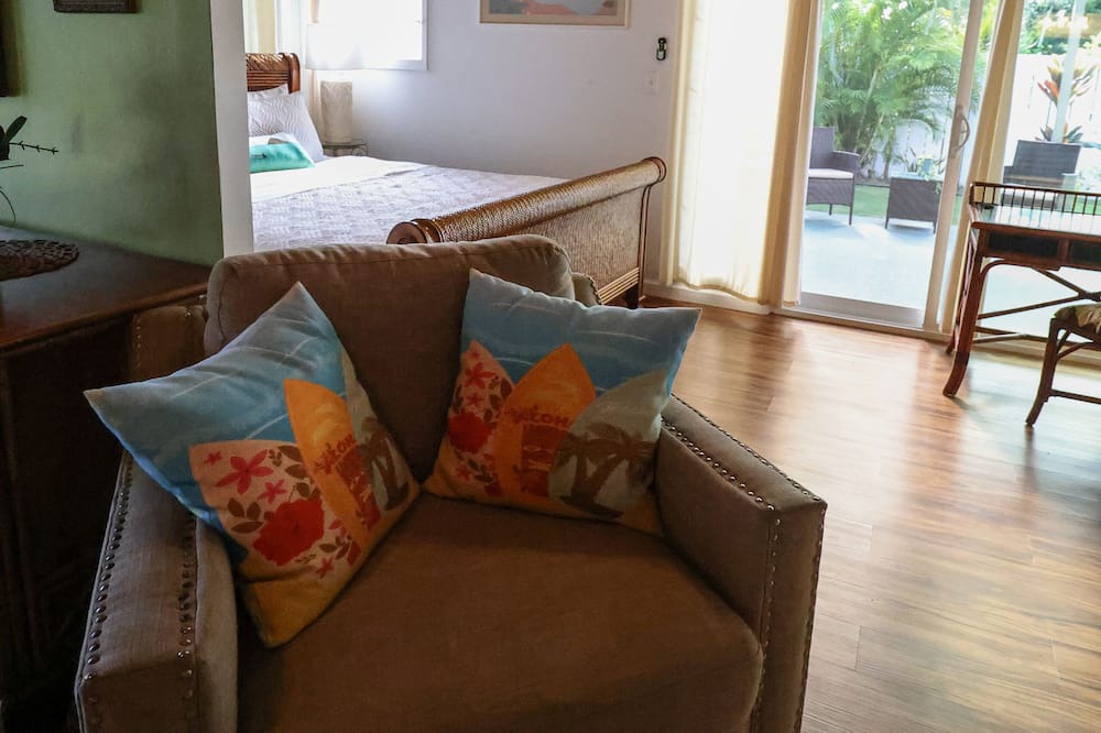 Photo of Livingroom in Kalama Tract