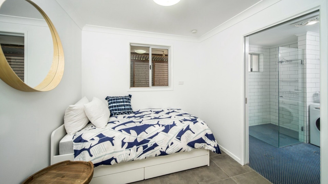 Photo of Bedroom in South Golden Beach