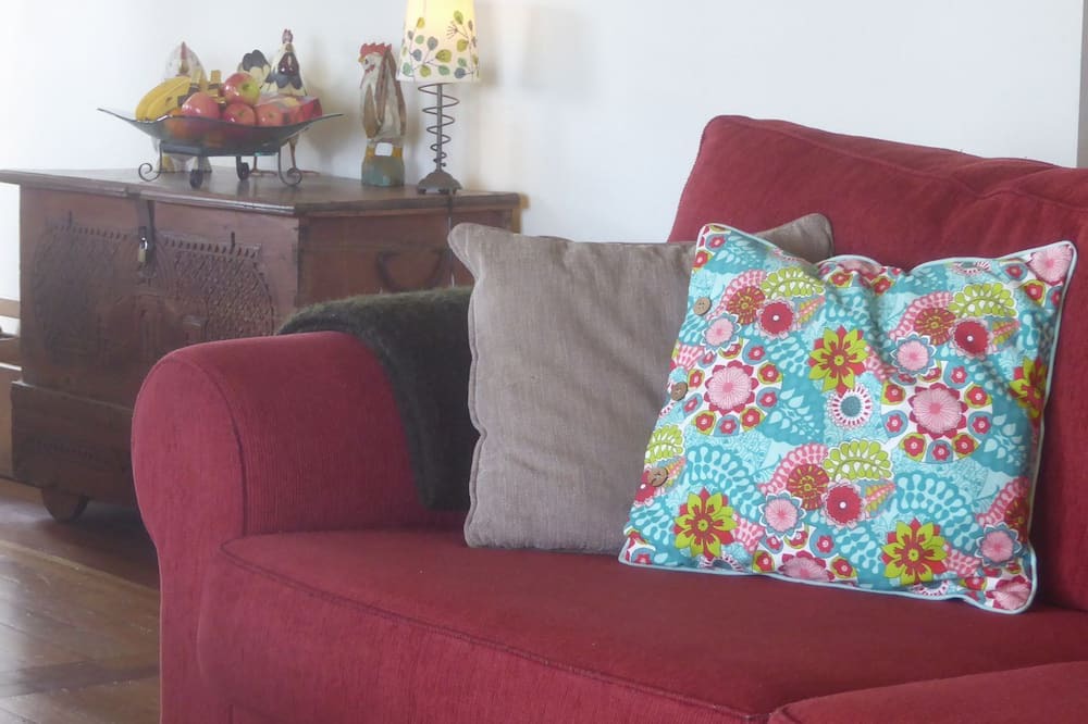 Photo of Livingroom in Eureka