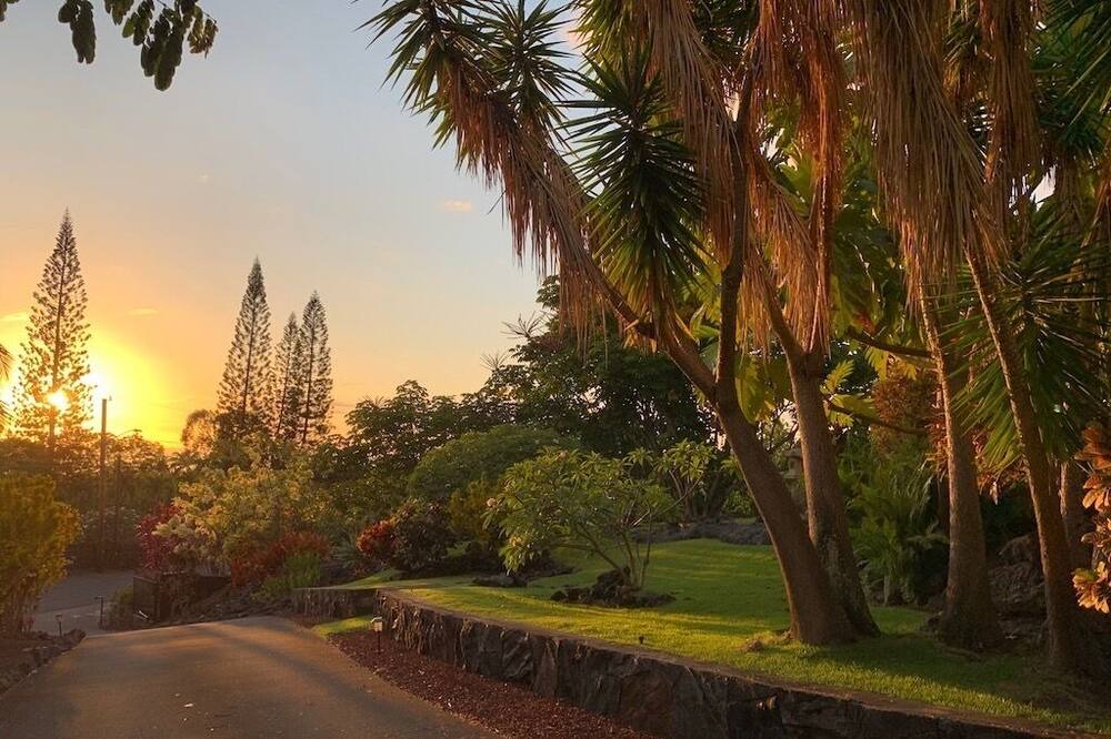 Photo of Outdoor in Kona Palisades