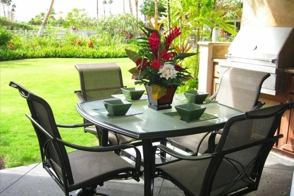 Photo of Kitchen in Waikoloa