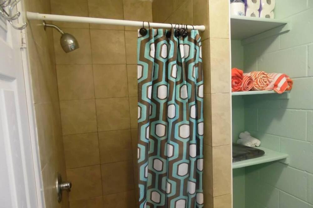 Photo of Bathroom in Laie