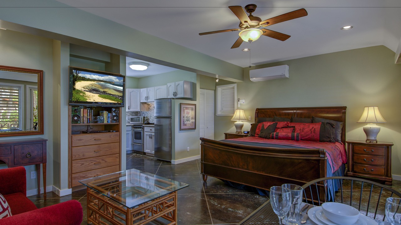 Photo of Livingroom in Poipu
