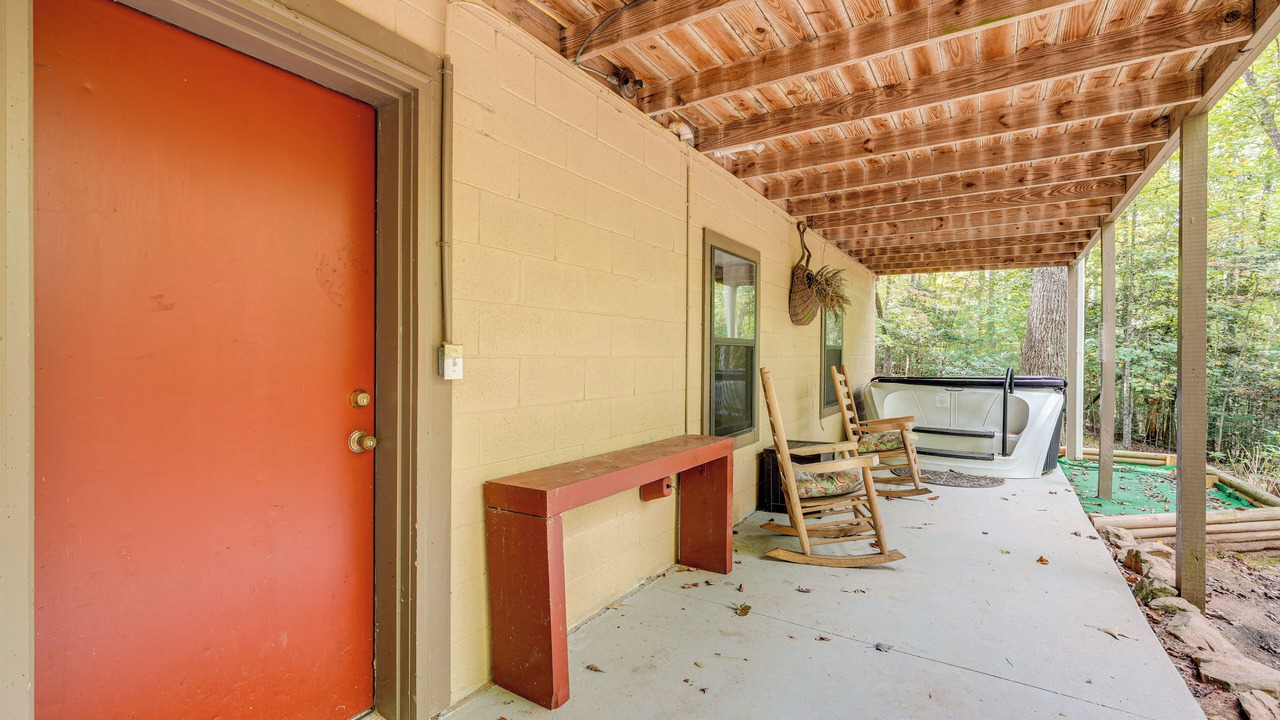 Photo of Patio Balcony in Blairsville