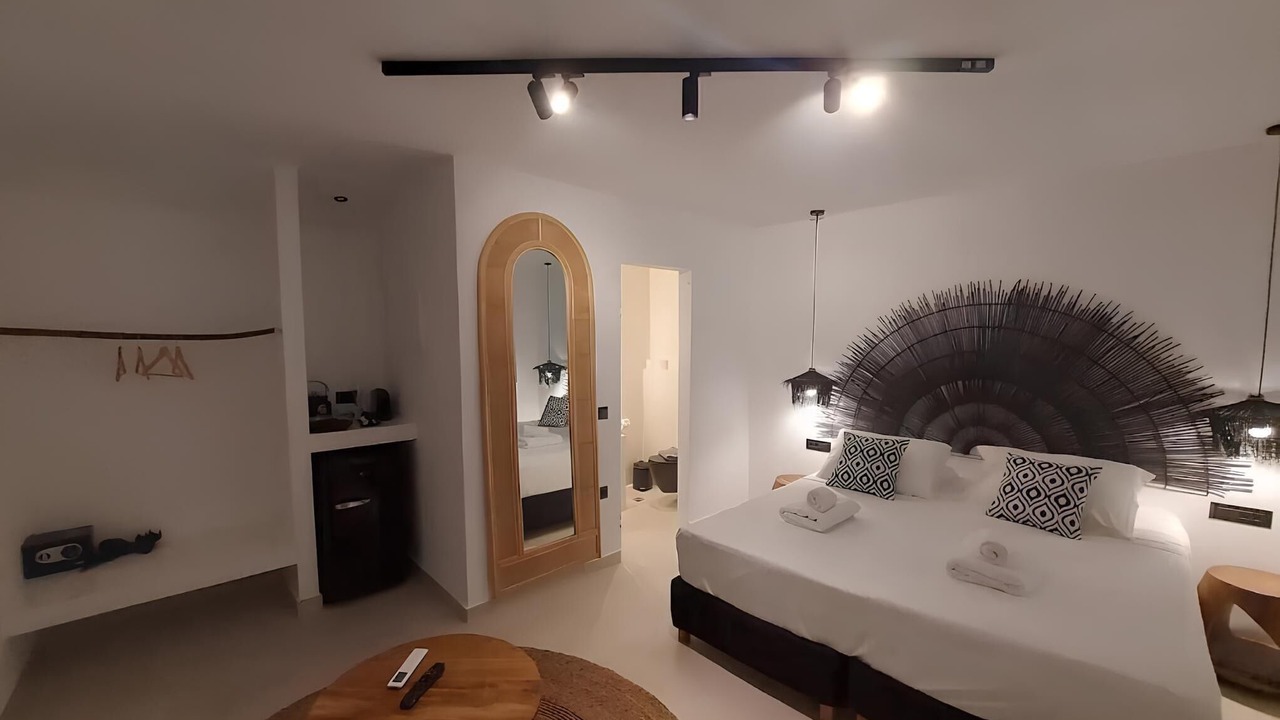 Photo of Bedroom in Imerovigli
