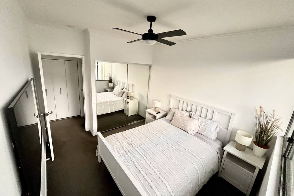 Photo of Bedroom in Mermaid Beach