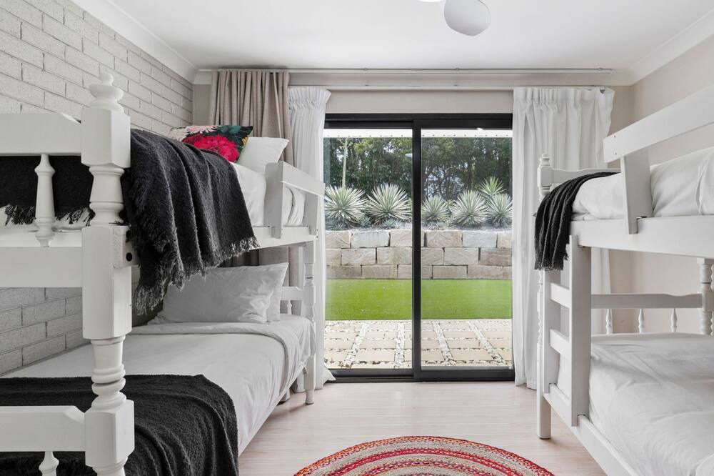 Photo of Bedroom in Stotts Creek