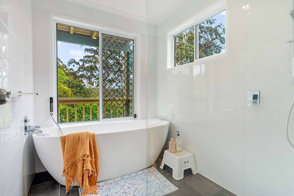 Photo of Bathroom in Ocean Shores