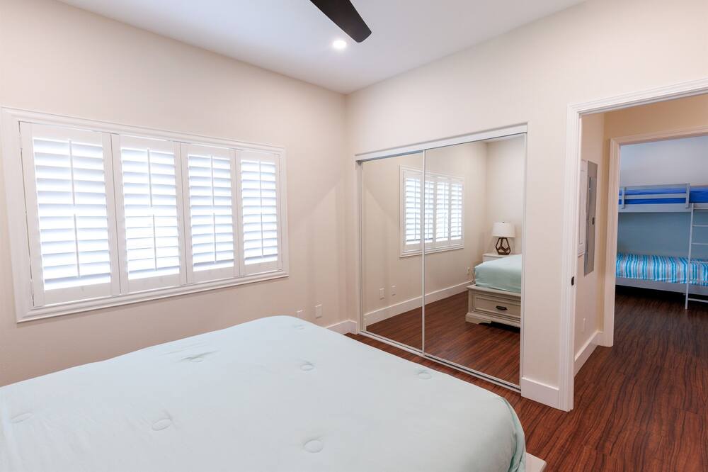 Photo of Bedroom in Ka'a'awa