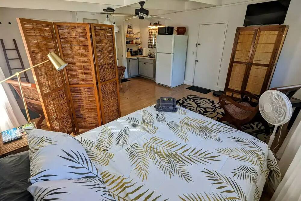 Photo of Bedroom in Kapaau