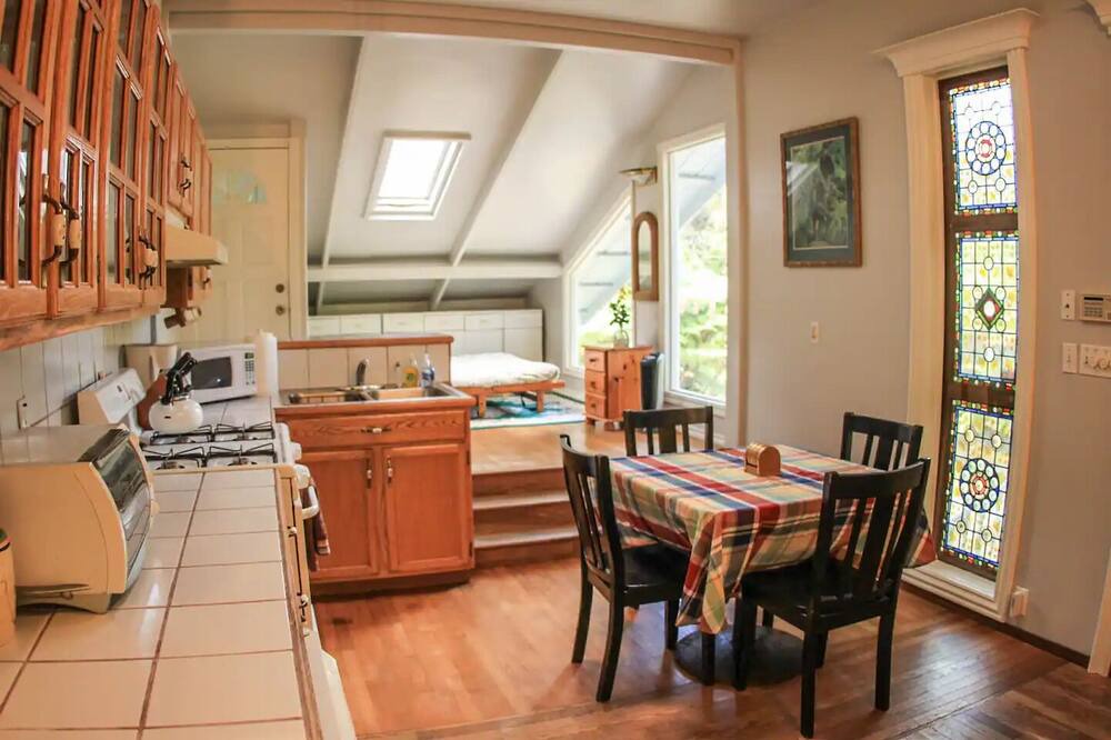 Photo of Kitchen in Volcano