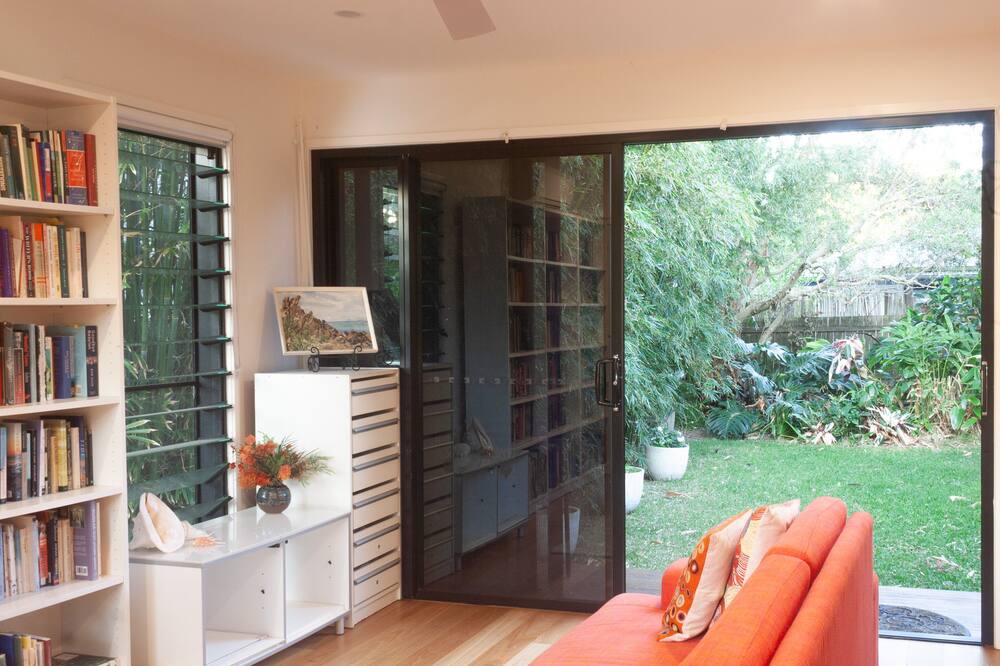 Photo of Livingroom in South Golden Beach