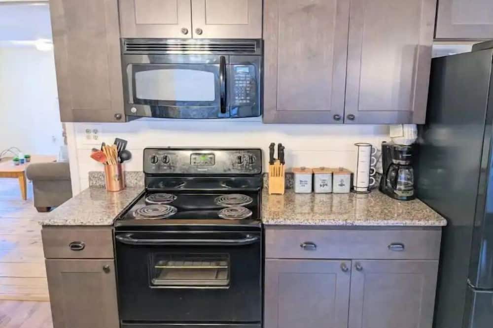 Photo of Kitchen in Lake Harmony Estates