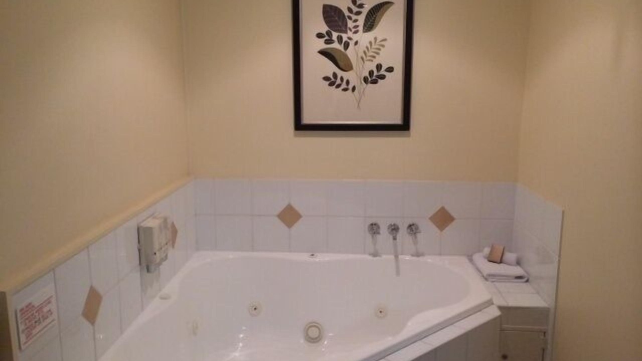 Photo of Bedroom in Cotswold Hills