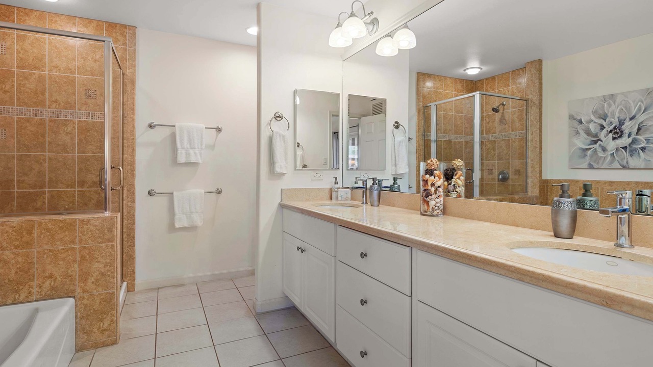 Photo of Bathroom in Waikoloa