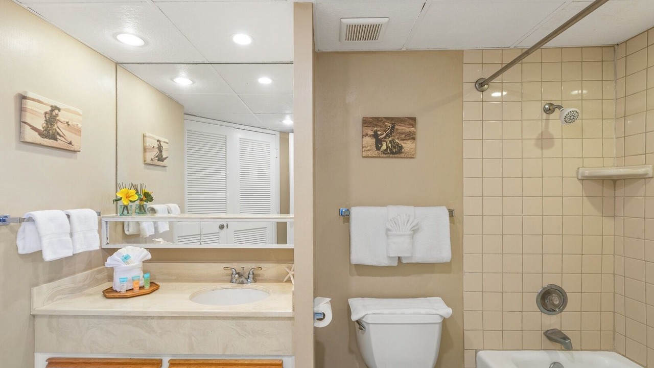 Photo of Bathroom in Honokowai