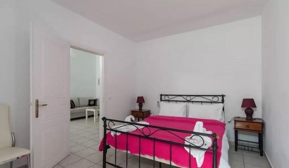 Photo of Bedroom in Imerovigli