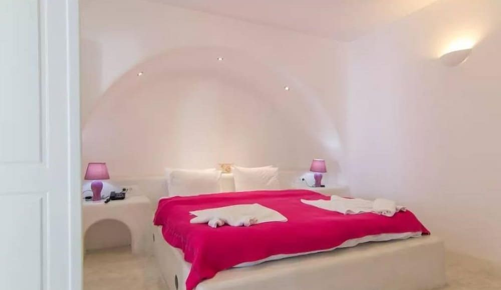 Photo of Bedroom in Imerovigli