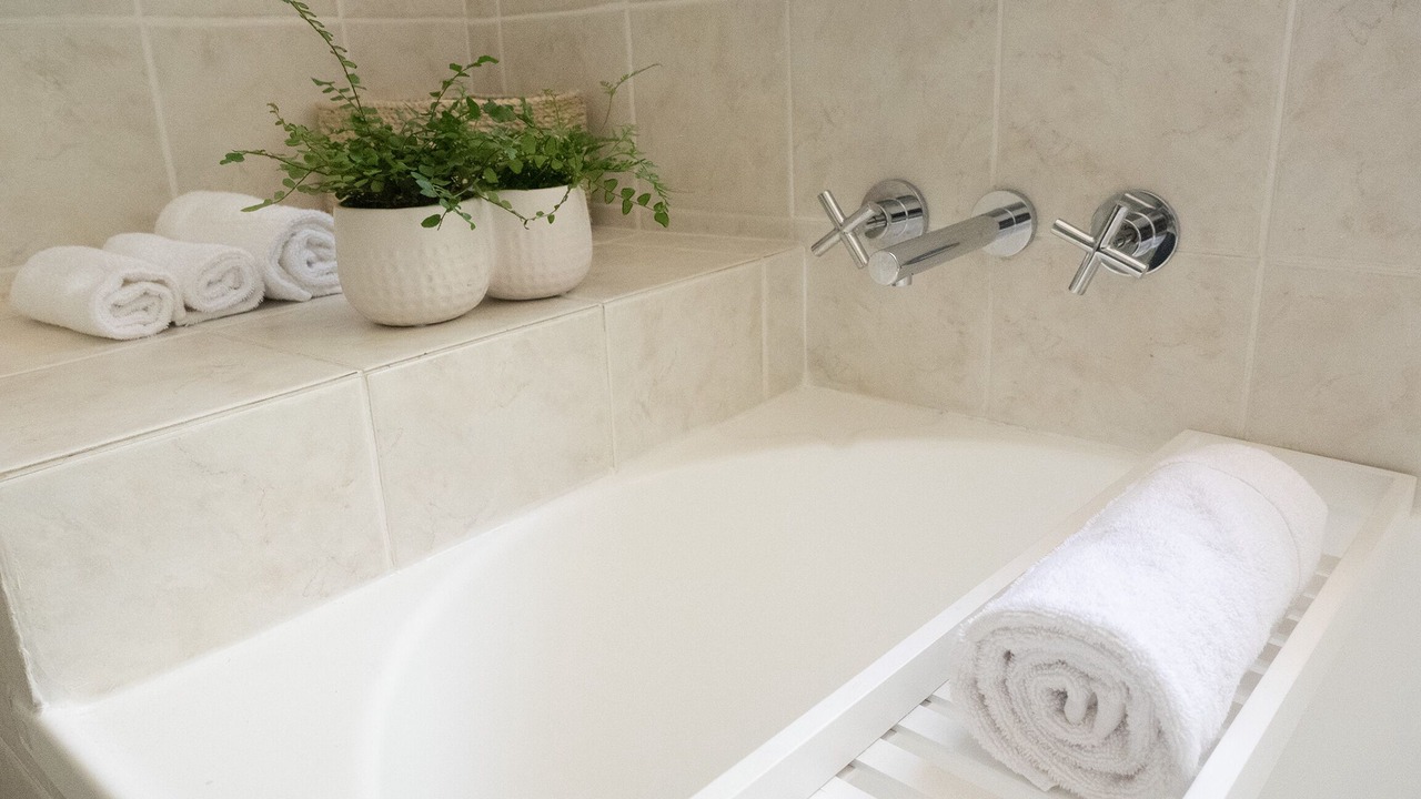 Photo of Bathroom in Suffolk Park