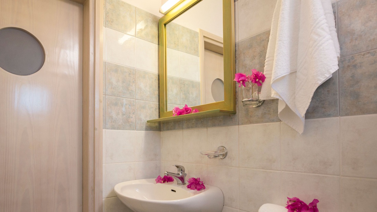 Photo of Bathroom in Daratsos