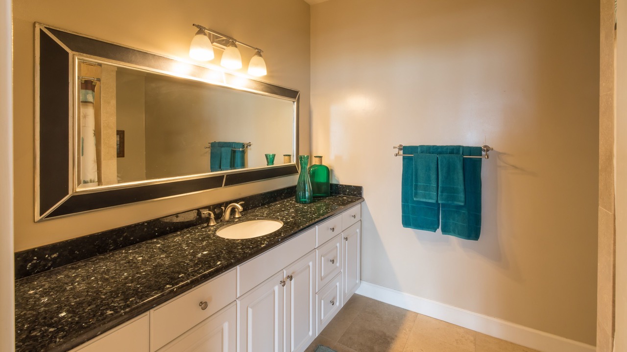 Photo of Bathroom in Kaneohe