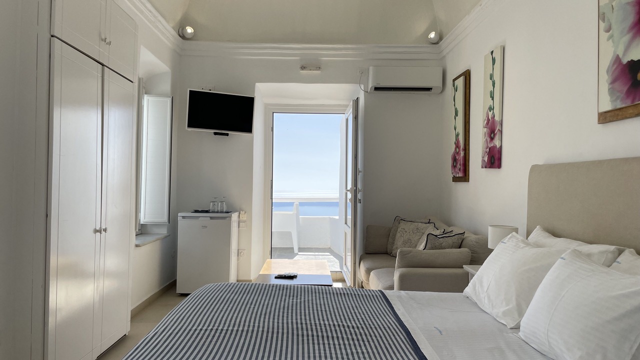 Photo of Bedroom in Imerovigli
