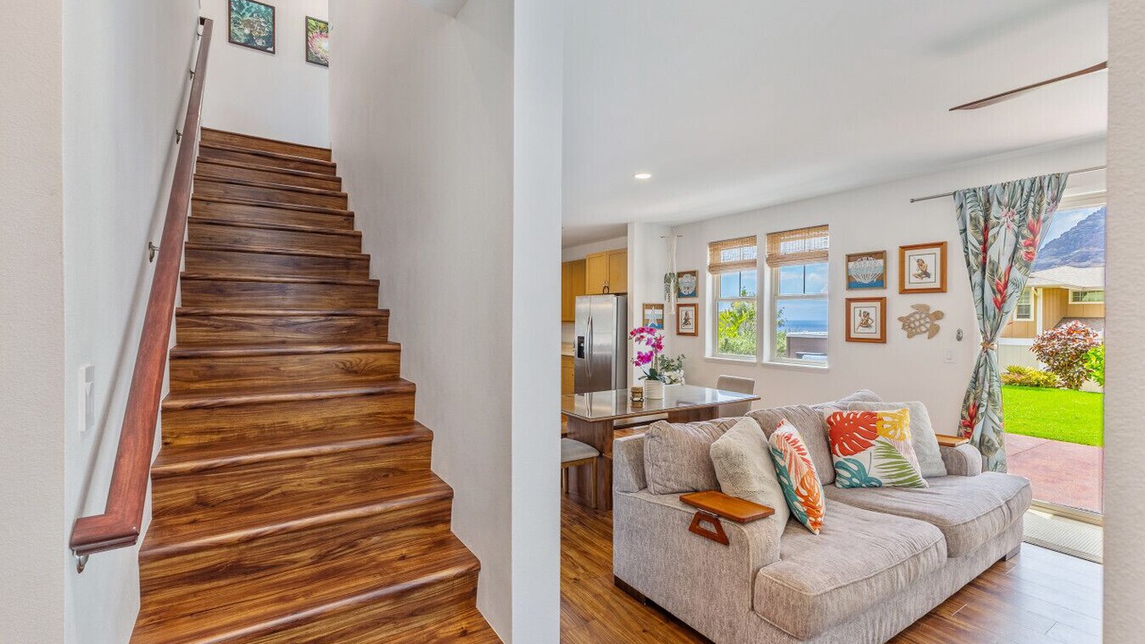 Photo of Livingroom in Makaha Valley