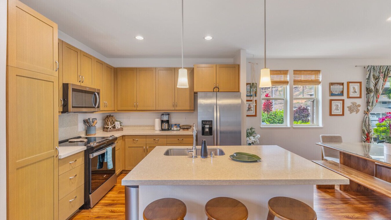 Photo of Kitchen in Makaha Valley
