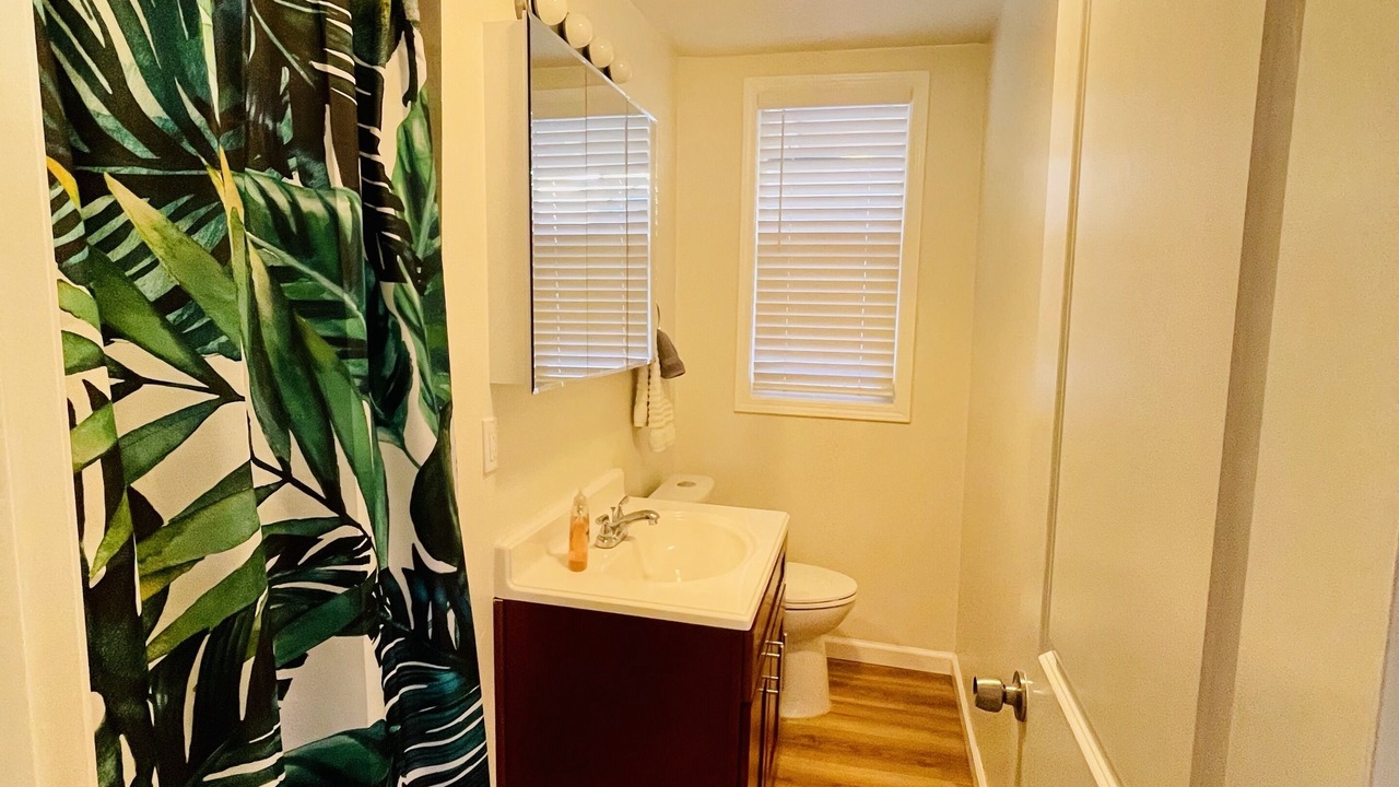 Photo of Bathroom in Nanakuli