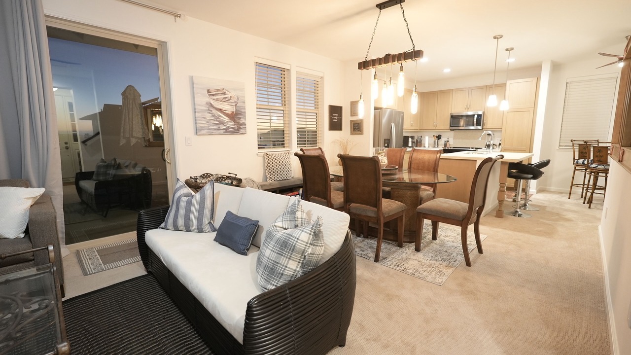Photo of Livingroom in Makaha Valley