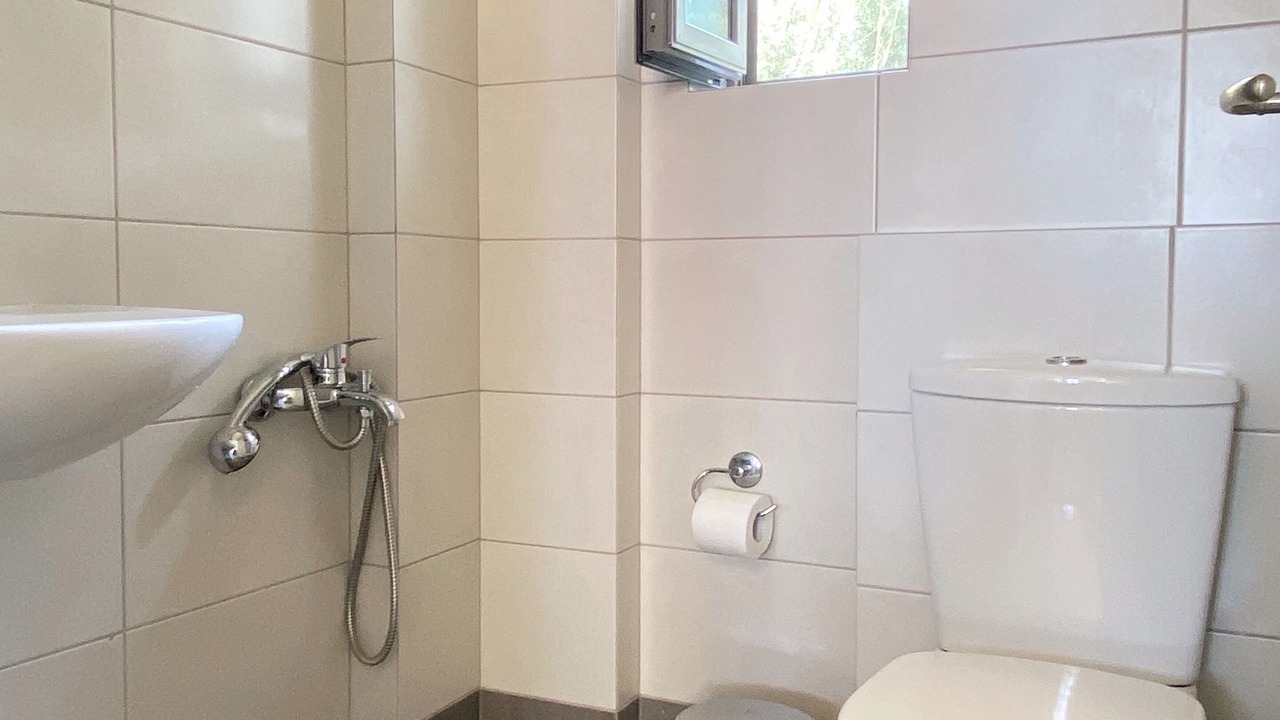 Photo of Bathroom in Petalidi