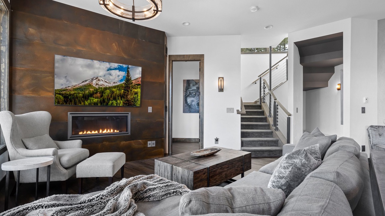 Photo of Livingroom in Windcliff Estates