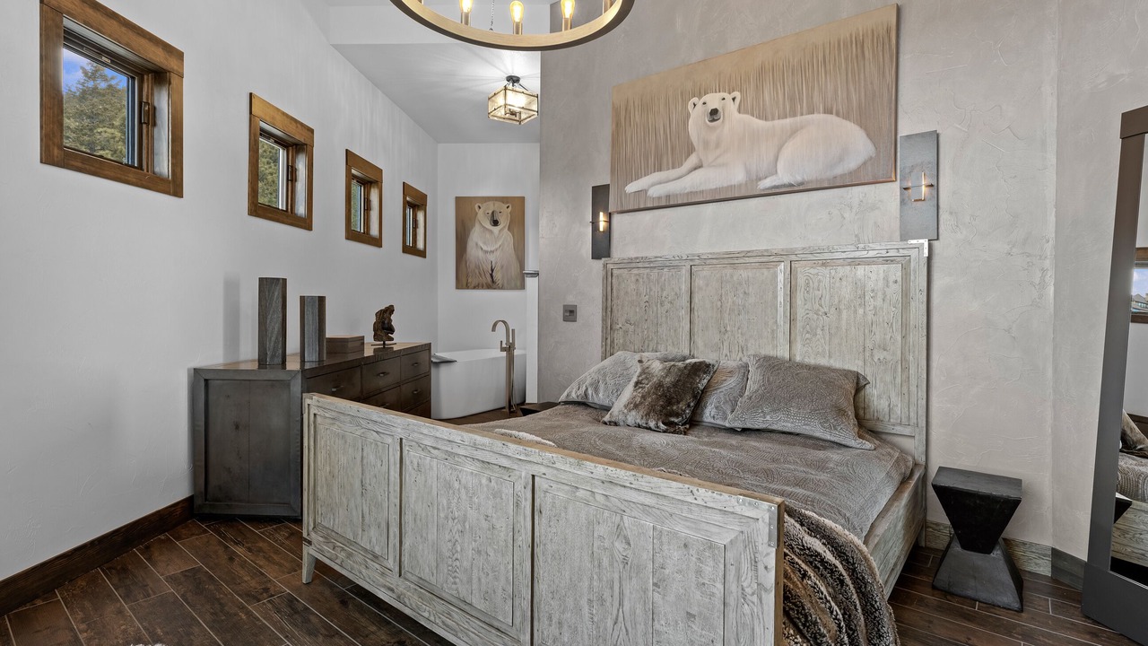Photo of Bedroom in Windcliff Estates