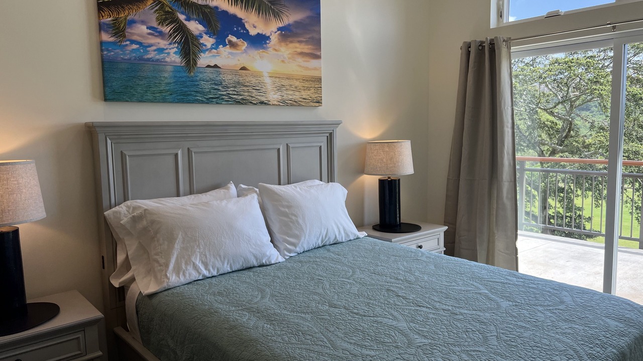 Photo of Bedroom in Moanalua