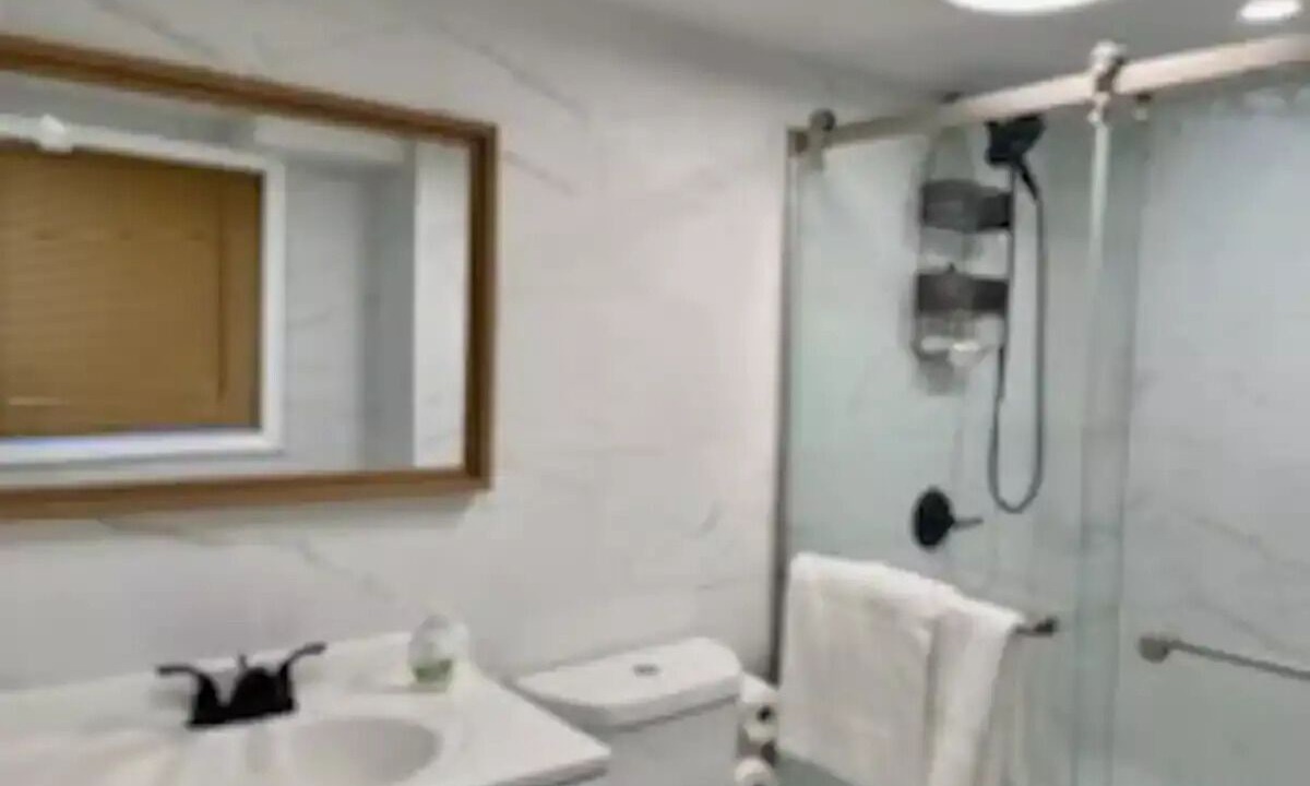 Photo of Bathroom in East Point