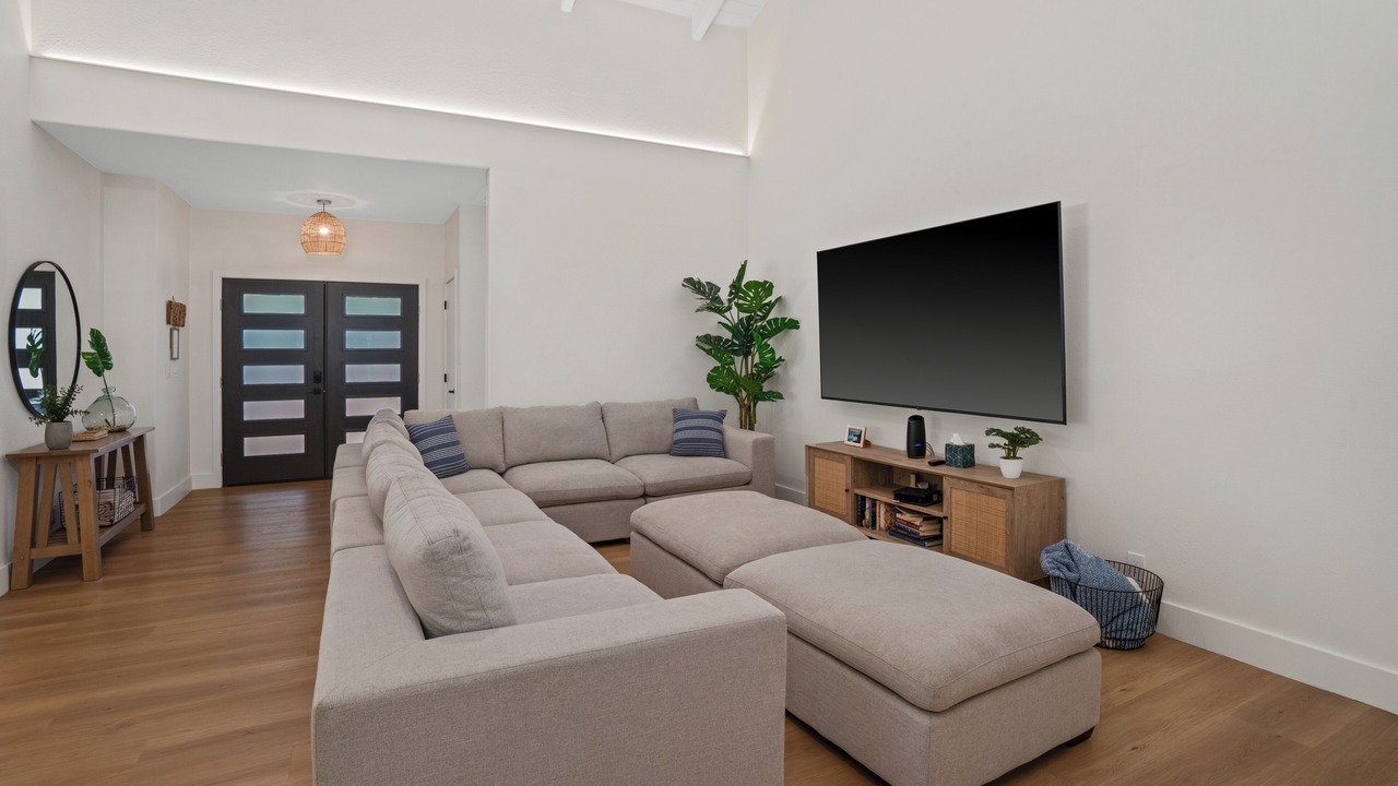 Photo of Livingroom in Princeville