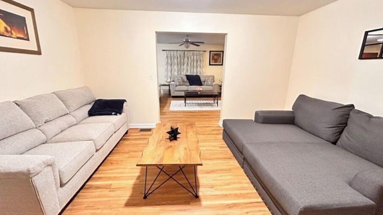 Photo of Livingroom in Tobyhanna