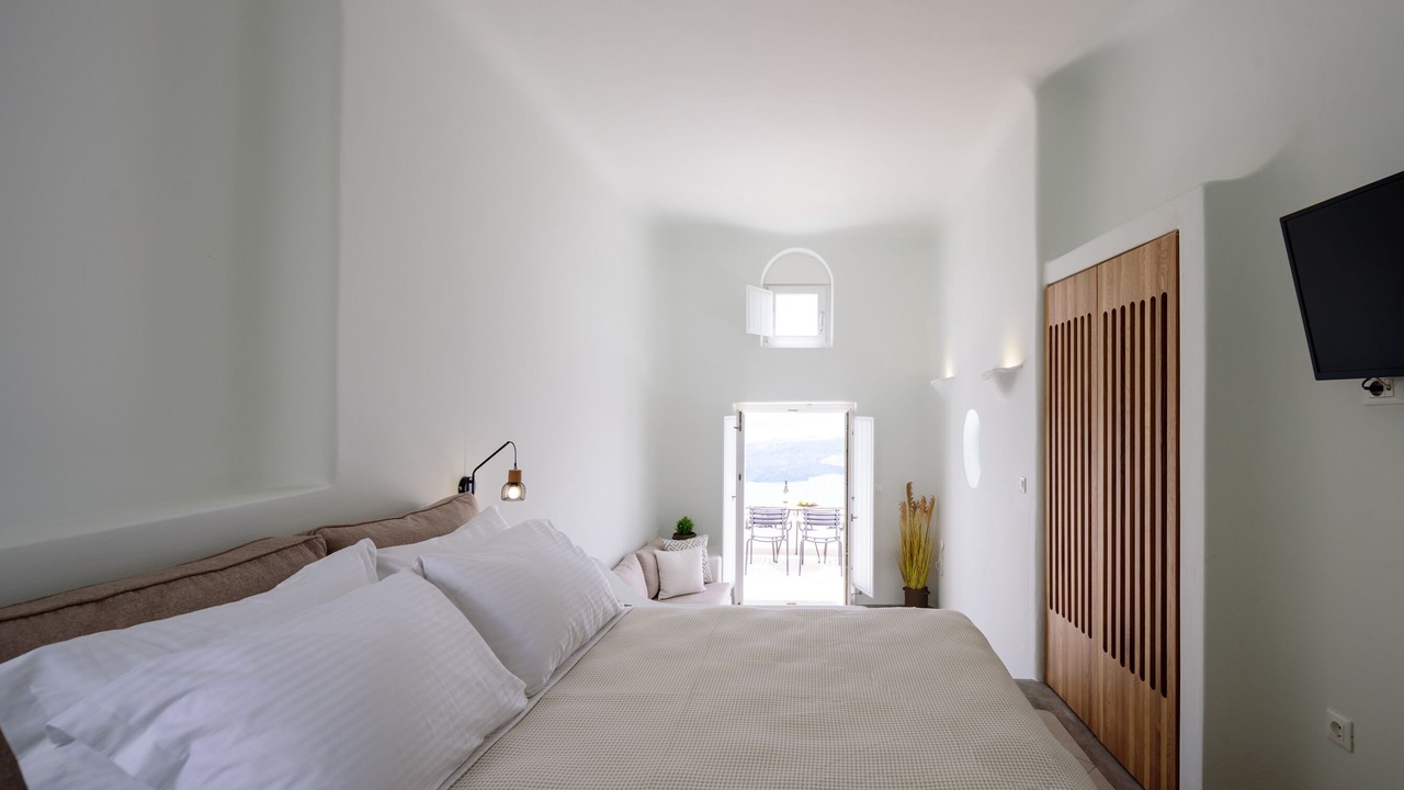 Photo of Bedroom in Imerovigli