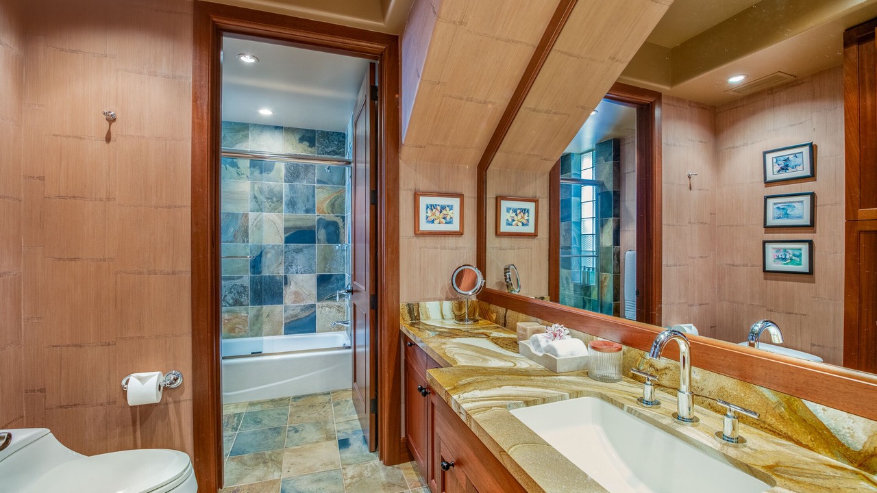 Photo of Bathroom in Kaupulehu