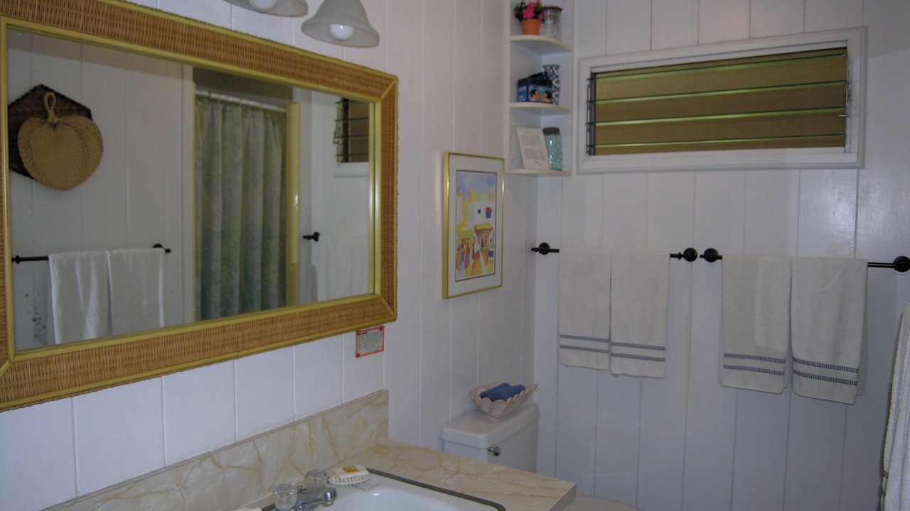 Photo of Bathroom in Hanalei Palms