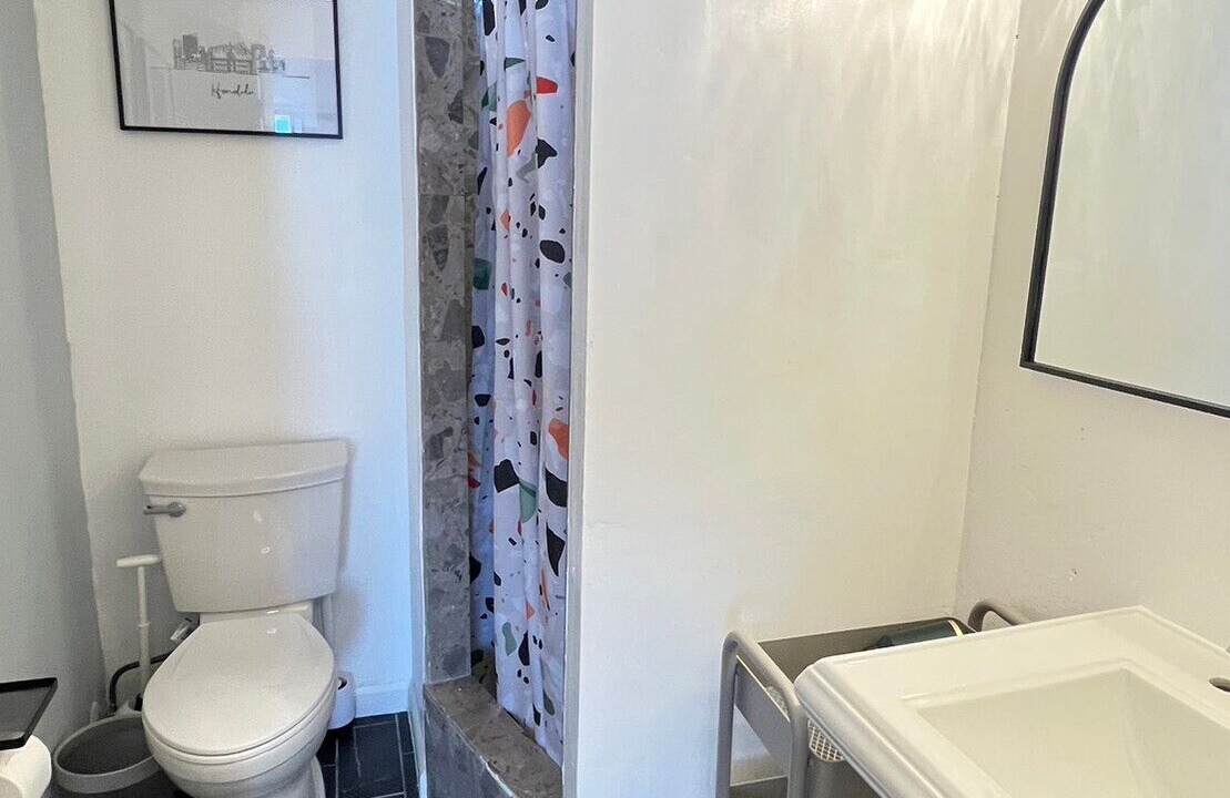 Photo of Bathroom in Waikiki