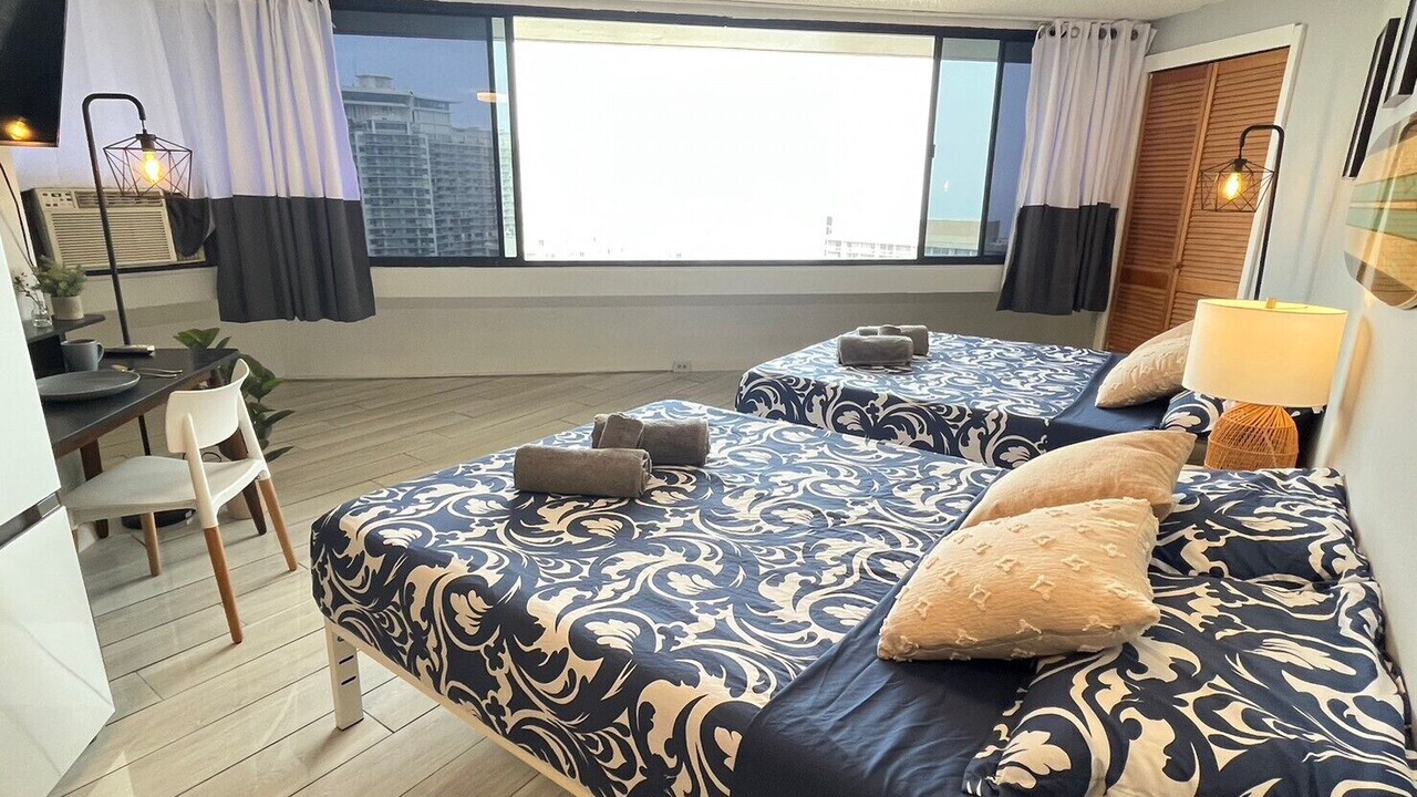 Photo of Bedroom in Waikiki