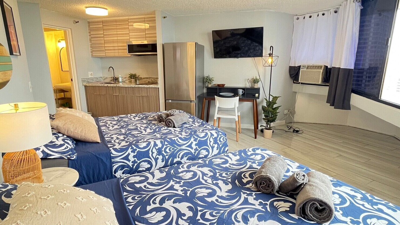 Photo of Bedroom in Waikiki