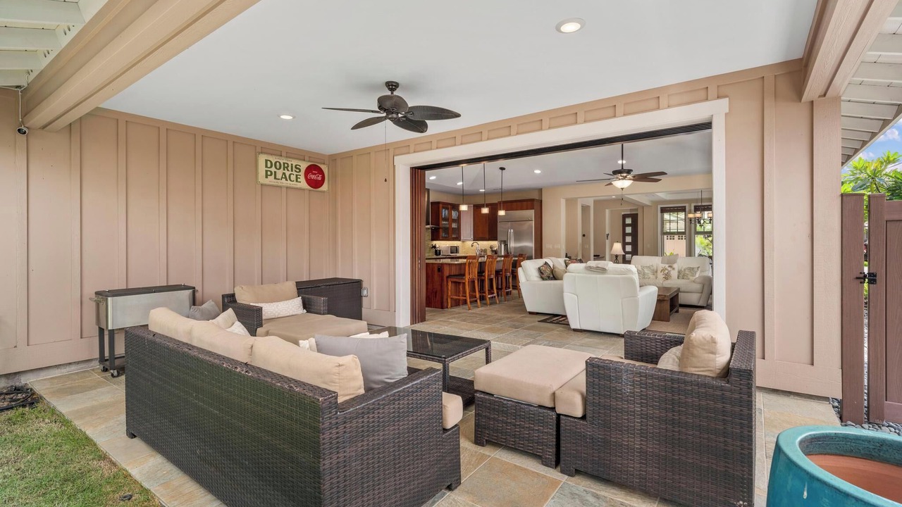 Photo of Livingroom in Keauhou