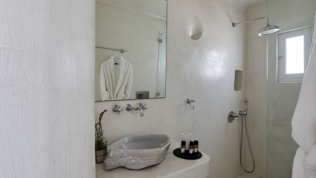 Photo of Bathroom in Imerovigli