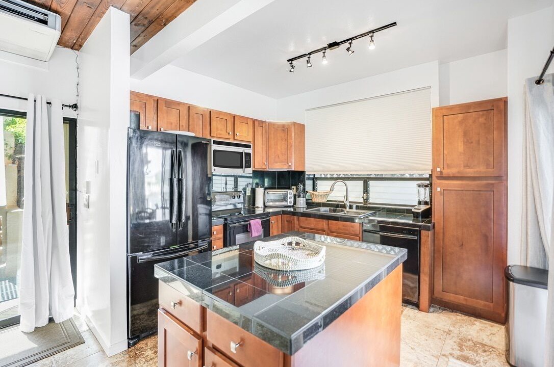 Photo of Kitchen in Lihue