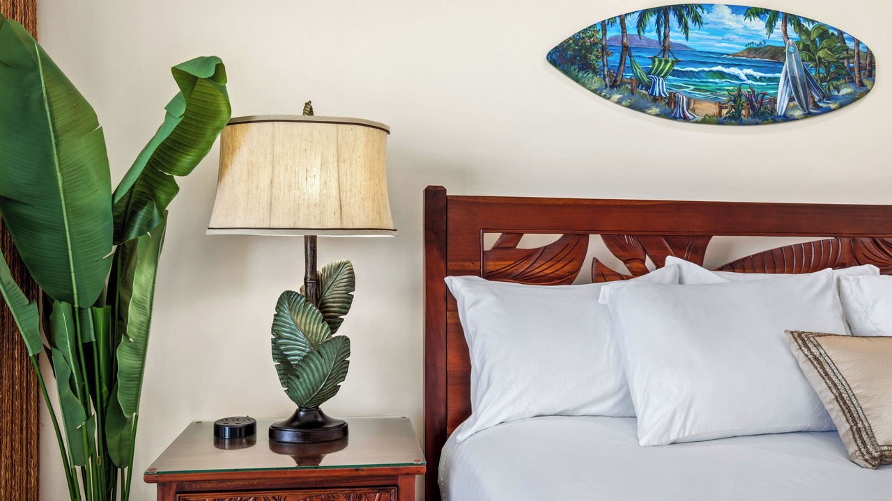 Photo of Bedroom in Historic Lahaina Front Street