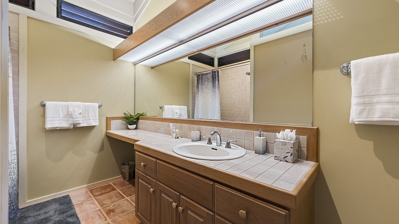 Photo of Bathroom in Kahaluu-Keauhou