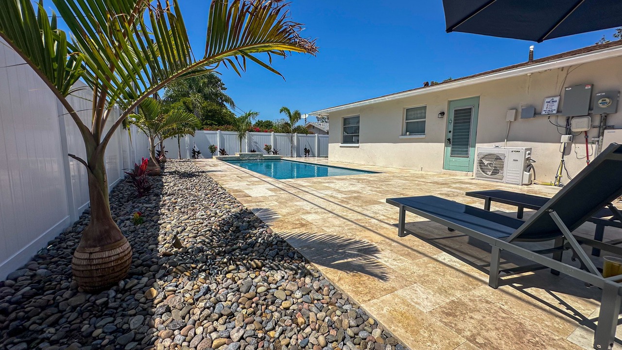 Photo of Outdoor in Gulf Gate Estates
