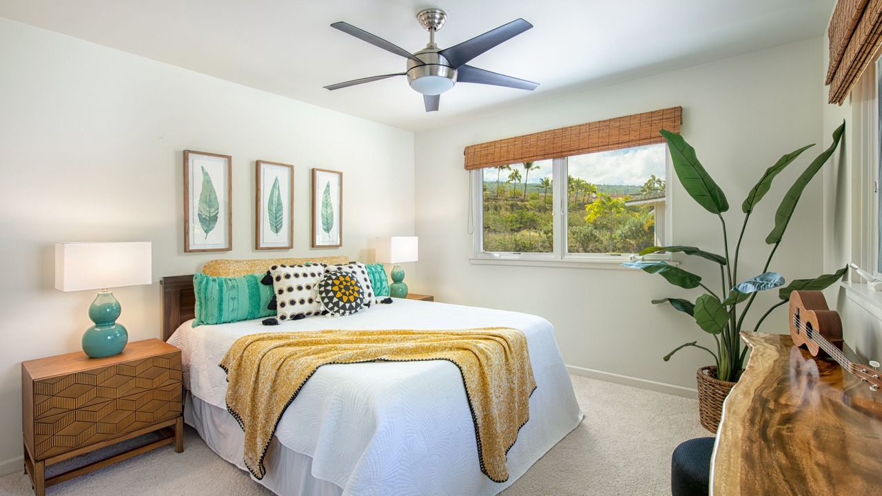 Photo of Bedroom in Kahaluu-Keauhou